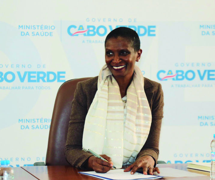 Filomena Gonçalves, ministra da Saúde